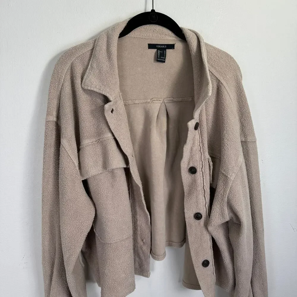 Forever 21 Beige Fleece Oversized Shirt Jacket Boxy Button Up Shacket Womens L